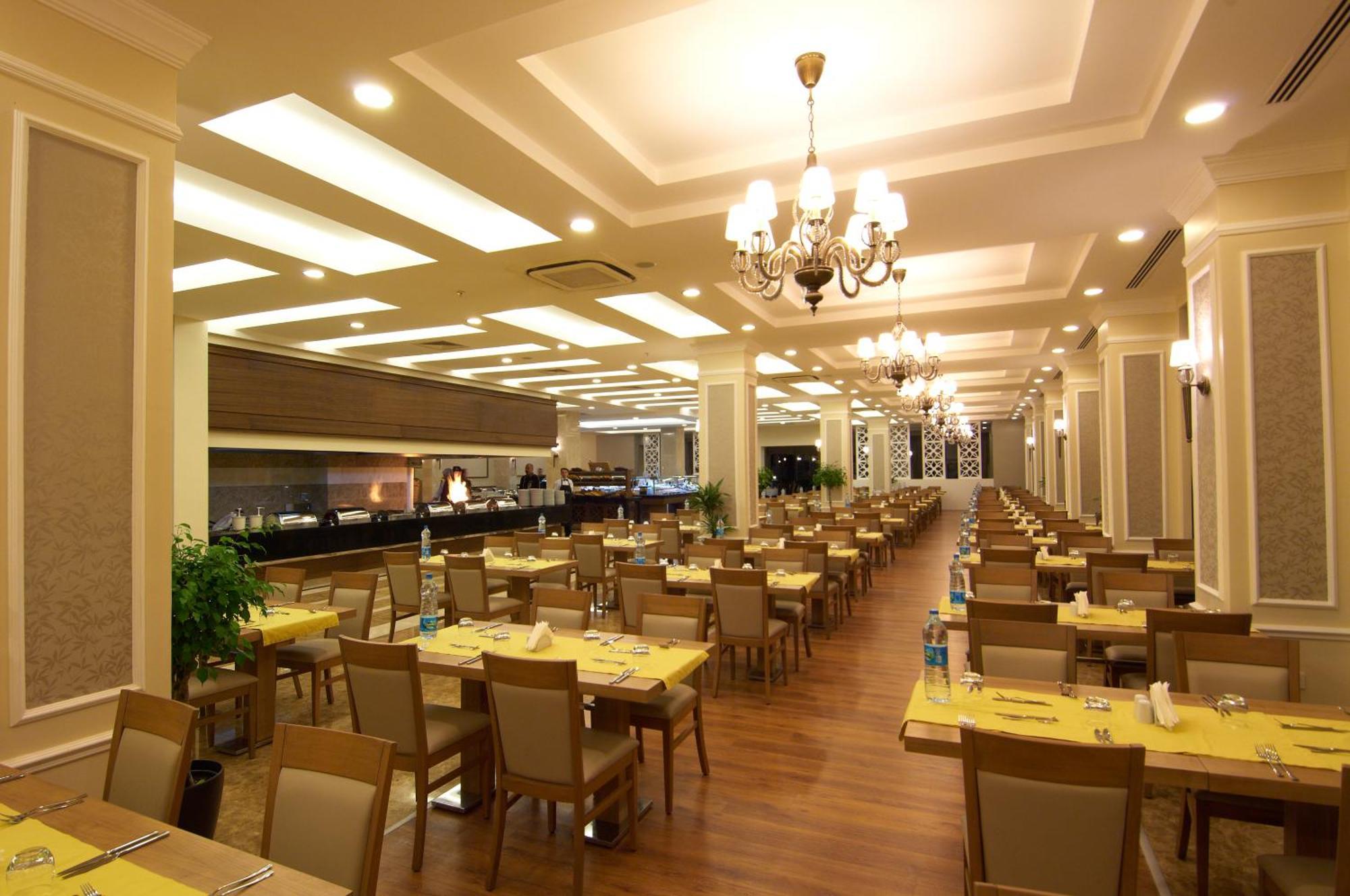 赛峰温泉度假村三迪克酒店 Sandıklı 外观 照片