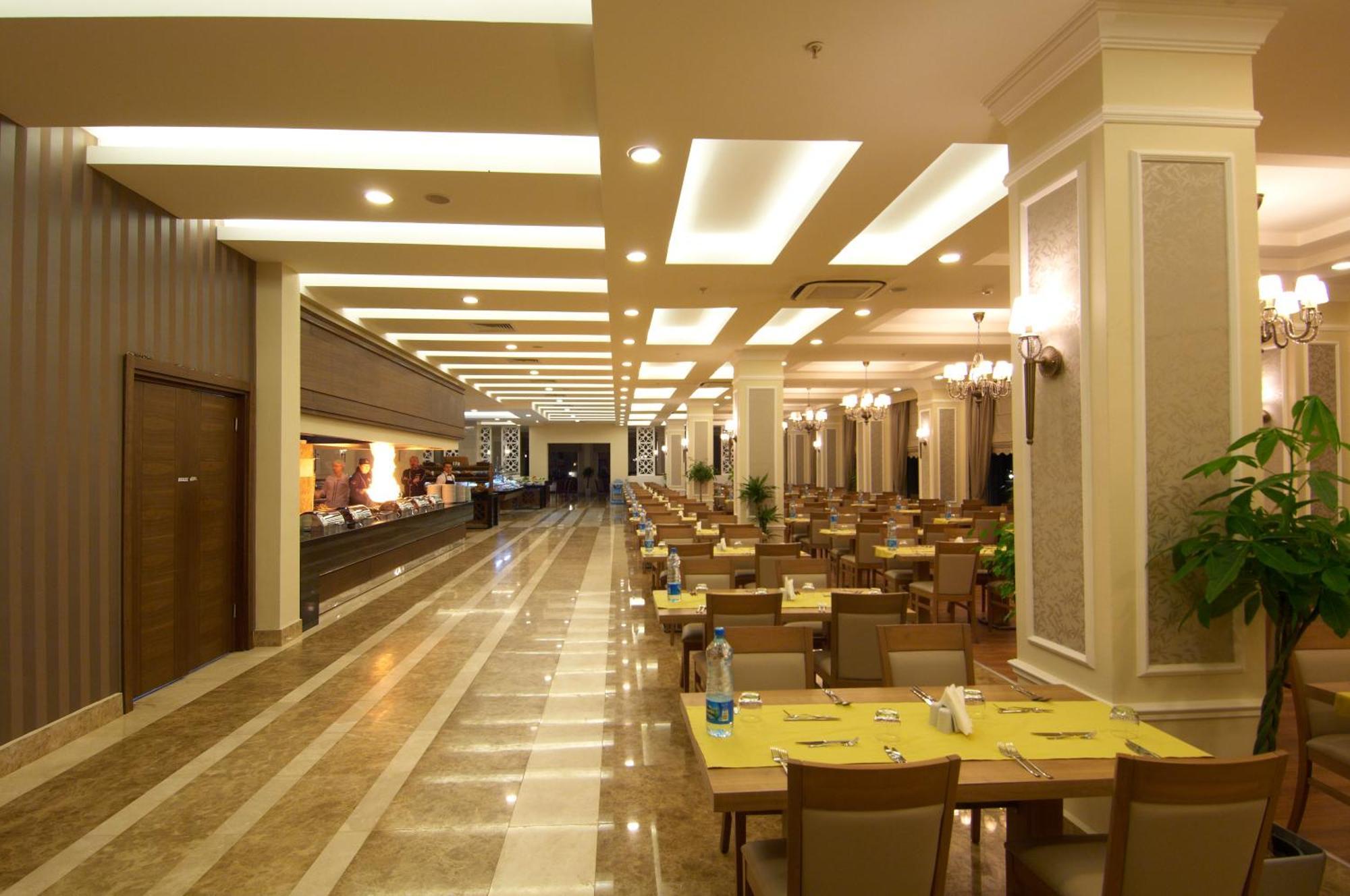赛峰温泉度假村三迪克酒店 Sandıklı 外观 照片